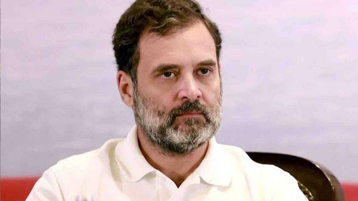 Image for 'Rahul Gandhi Leads Tributes To Sitaram Kesri; BJP Calls It ‘Political Drama’ Ahead Of Bihar Polls'